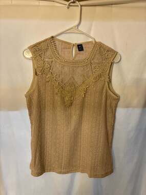 Grefit Tan Sleeveless Lace Inset Keyhole Back Tank Top